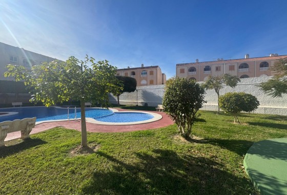 Herverkoop - Appartement / Flat -
Torrevieja - Playa del Acequión