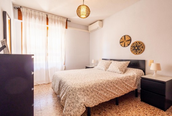 Resale - Wohnung / Appartement -
Torrevieja - Playa de los Naufragos