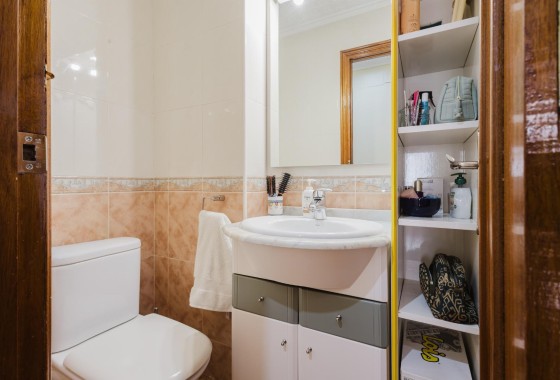 Herverkoop - Appartement / Flat -
Torrevieja - Playa del Acequión