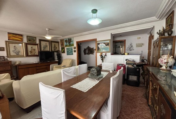 Herverkoop - Appartement / Flat -
Torrevieja