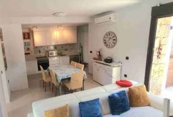 Herverkoop - Villa -
Orihuela Costa - Lomas de Cabo Roig