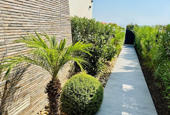 Herverkoop - Vrijstaande Villa -
La Finca Golf Resort - Inland
