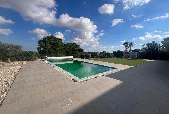 Venta - Chalet Independiente -
Sucina - Inland