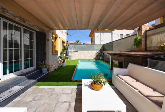 Revente - Villa Individuelle -
Los Montesinos - La Herada