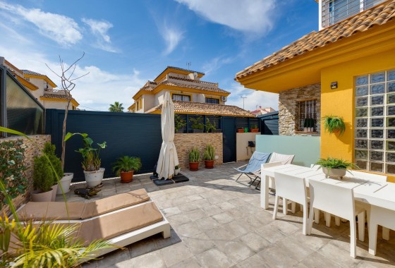 Revente - Villa Individuelle -
Los Montesinos - La Herada