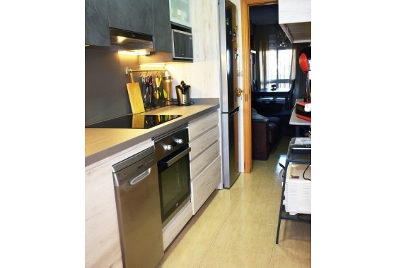 Herverkoop - Stadswoning -
Torrevieja - Torrevieja Alicante