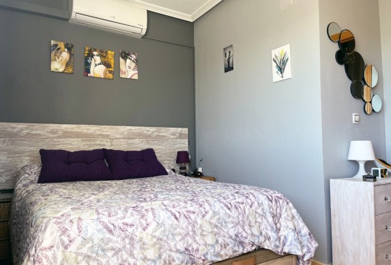 Herverkoop - Stadswoning -
Torrevieja - Torrevieja Alicante