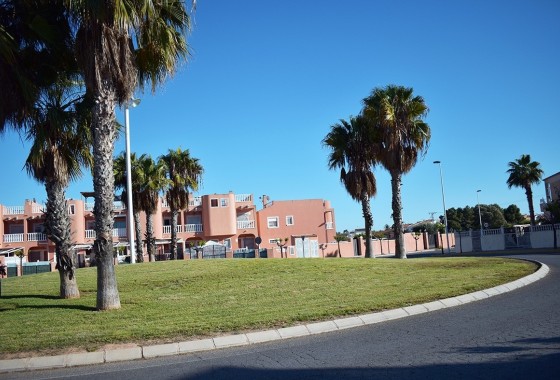 Herverkoop - Stadswoning -
Torrevieja - Torrevieja Alicante