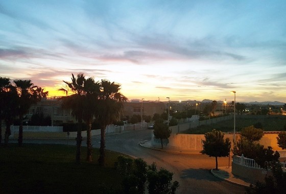 Herverkoop - Stadswoning -
Torrevieja - Torrevieja Alicante