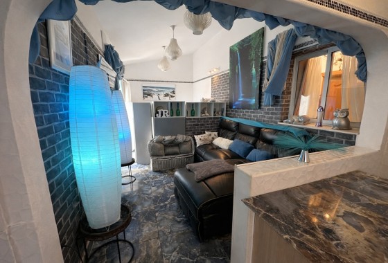 Resale - Freistehende Villa -
Castalla - Costa Blanca
