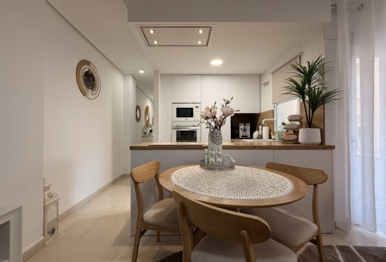 Venta - Apartamento / Piso -
Torrevieja - Costa Blanca