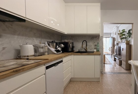 Revente - Appartement -
Torrevieja - Urb. Calas Blancas III