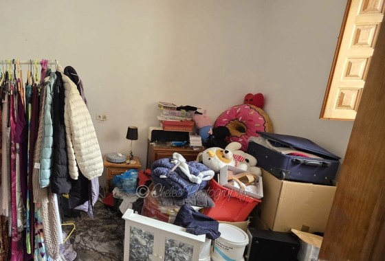 Herverkoop - Stadswoning -
Catral - CatralAlicanteValenciaSpain