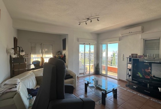 Herverkoop - Appartement / Flat -
Torrevieja - Estacion de autobuses