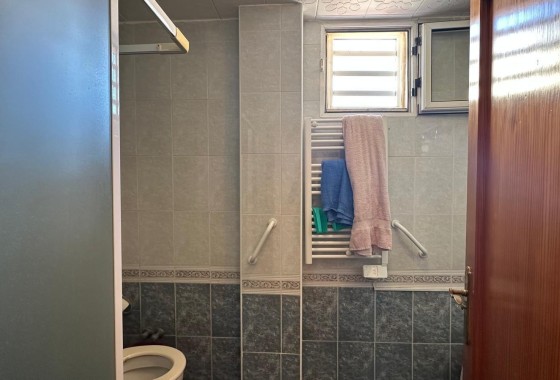 Herverkoop - Appartement / Flat -
Torrevieja - Estacion de autobuses