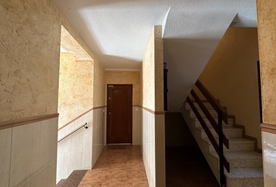 Herverkoop - Appartement / Flat -
Torrevieja - Estacion de autobuses