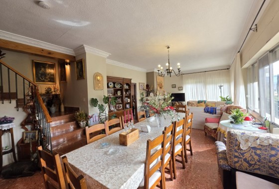 Revente - Villa Individuelle -
Elda - Inland