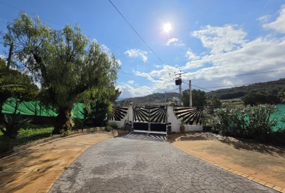 Revente - Villa Individuelle -
Elda - Inland