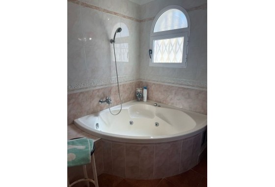 Herverkoop - Vrijstaande Villa -
Playa Flamenca - Costa Blanca