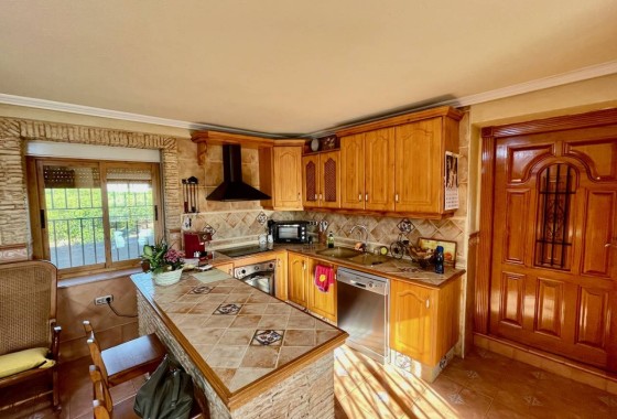 Venta - Chalet Independiente -
Orihuela