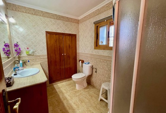 Venta - Chalet Independiente -
Orihuela