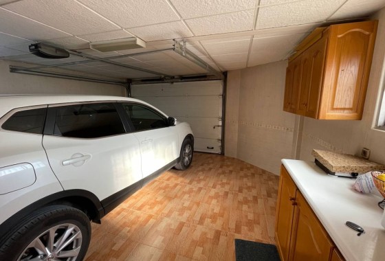 Venta - Chalet Independiente -
Orihuela