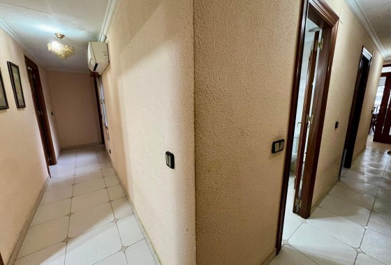 Herverkoop - Appartement / Flat -
Torrevieja - Center