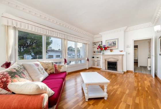 Herverkoop - Vrijstaande Villa -
Dehesa de Campoamor - Costa Blanca