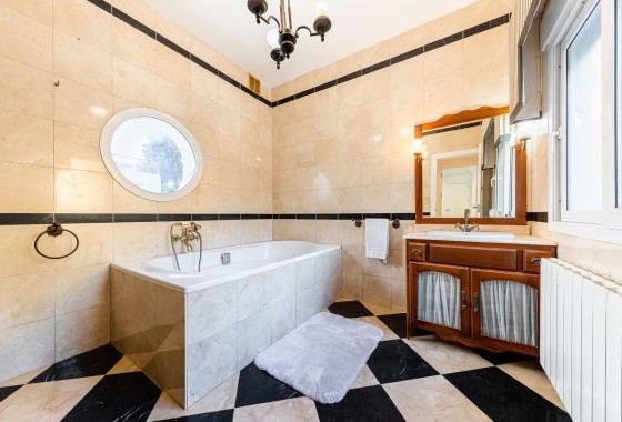 Herverkoop - Vrijstaande Villa -
Dehesa de Campoamor - Costa Blanca