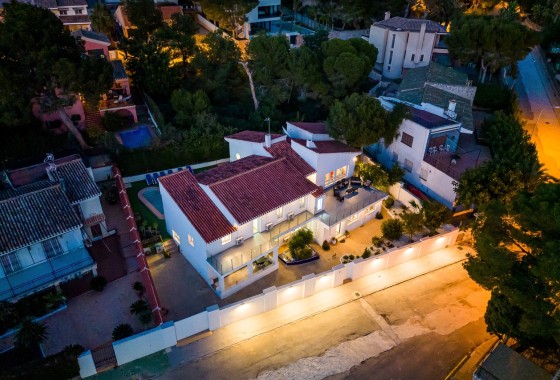 Herverkoop - Vrijstaande Villa -
Dehesa de Campoamor - Costa Blanca