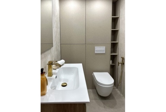 Herverkoop - Appartement / Flat -
Torrevieja - Costa Blanca