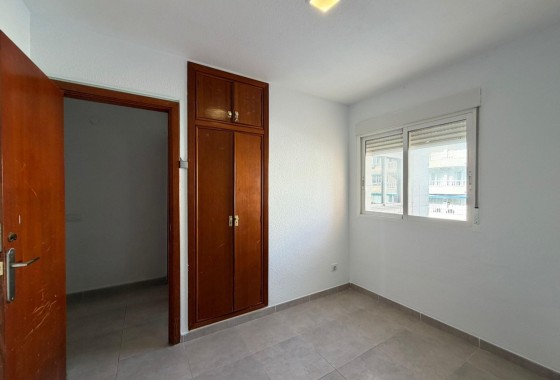 Sale - Apartment Flat -
Torrevieja - Playa de los Locos
