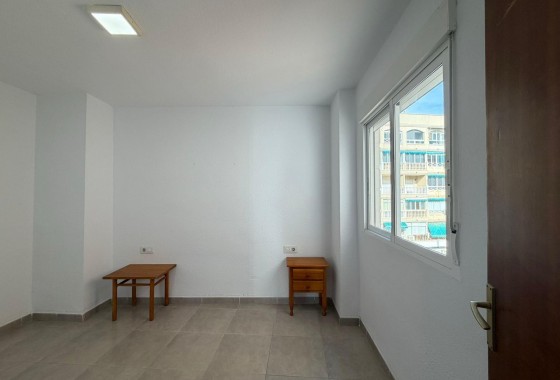 Sale - Apartment Flat -
Torrevieja - Playa de los Locos