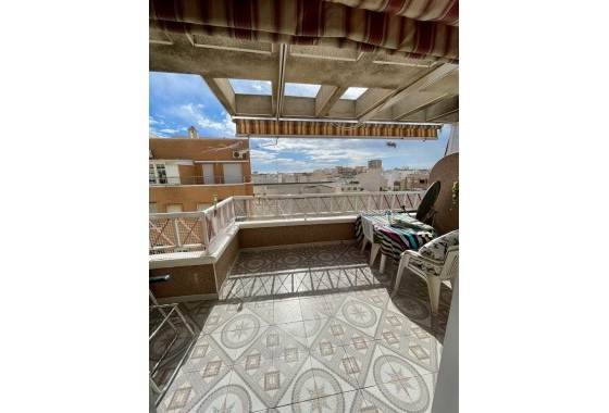 Revente - Appartement -
Torrevieja - Playa de cura