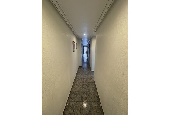 Revente - Appartement -
Torrevieja - Playa de cura