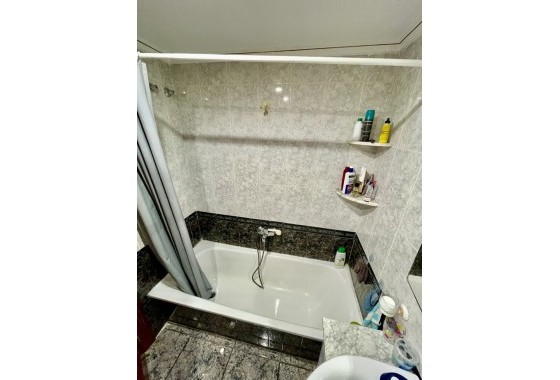 Revente - Appartement -
Torrevieja - Playa de cura