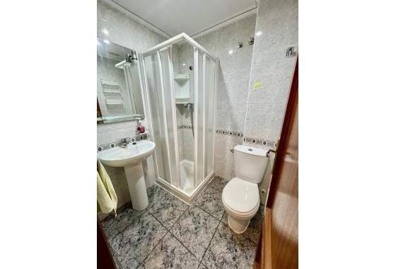 Revente - Appartement -
Torrevieja - Playa de cura