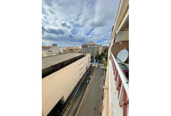 Revente - Appartement -
Torrevieja - Playa de cura