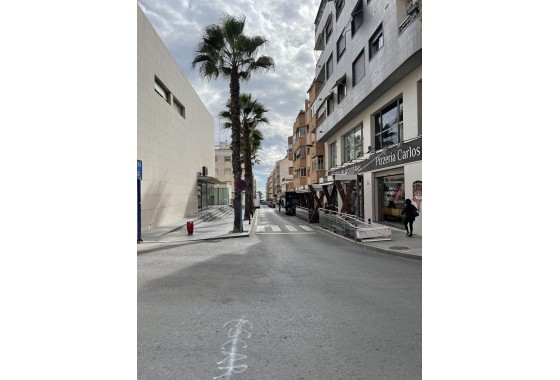 Revente - Appartement -
Torrevieja - Playa de cura