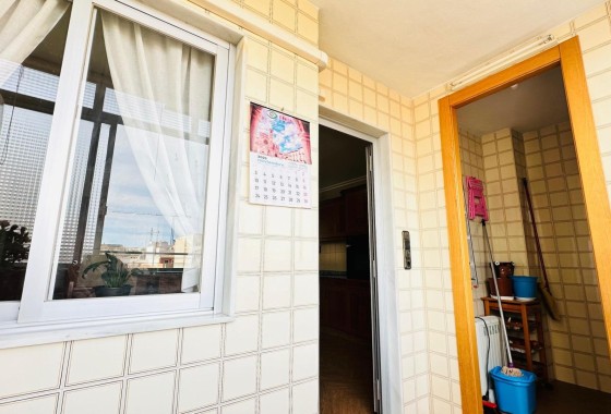 Resale - Wohnung / Appartement -
Torrevieja - Center