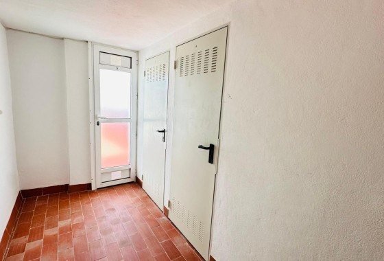Resale - Wohnung / Appartement -
Torrevieja - Center