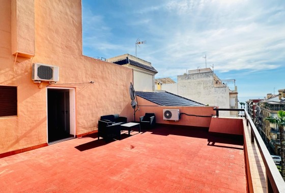 Resale - Wohnung / Appartement -
Torrevieja - Center