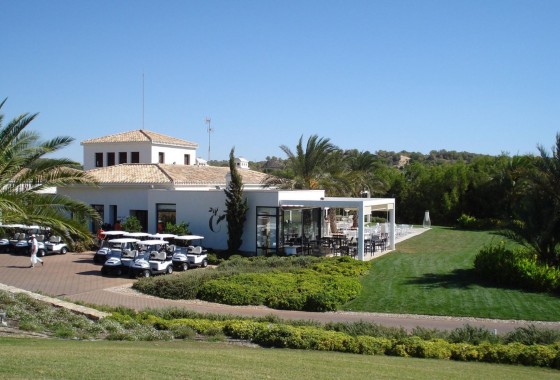 Herverkoop - Vrijstaande Villa -
San Miguel de Salinas - Inland