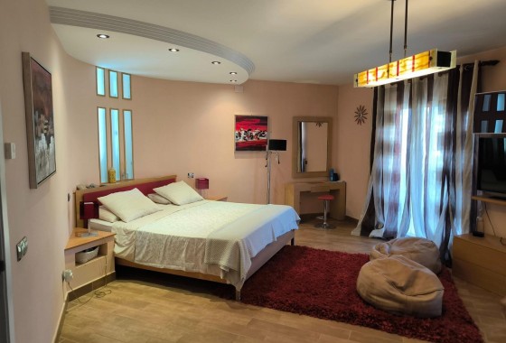 Sprzedaż - Willa wolnostojąca -
Torrevieja - La Siesta