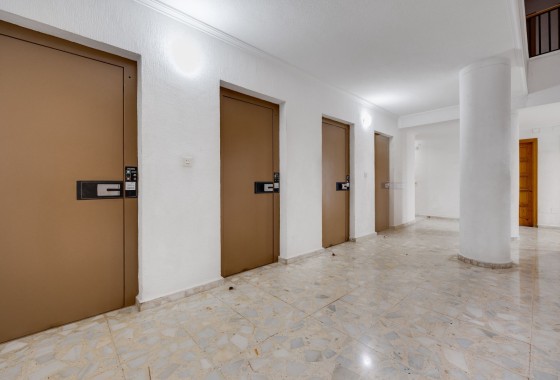 Herverkoop - Appartement / Flat -
Torrevieja - Costa Blanca