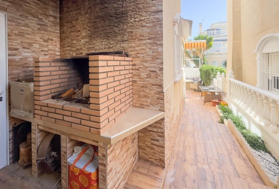 Venta - Chalet Independiente -
Orihuela Costa - Los Almendros-la Florida