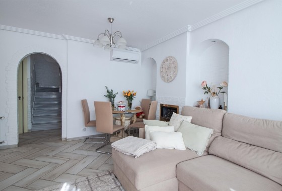 Venta - Chalet Independiente -
Orihuela Costa - Los Almendros-la Florida