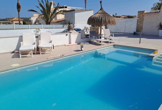 Herverkoop - Vrijstaande Villa -
Ciudad Quesada - Rojales - Ciudad Quesada