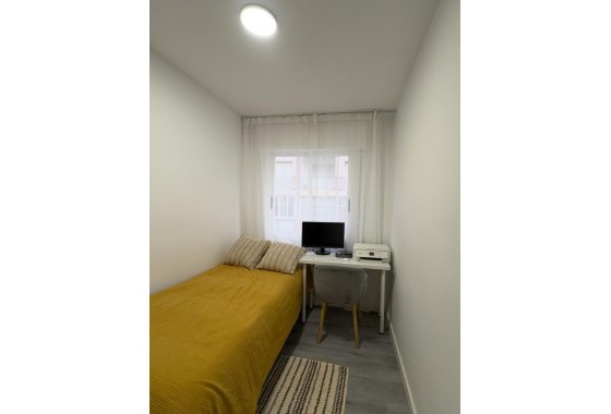 Revente - Appartement -
Torrevieja - Curva del Palangre