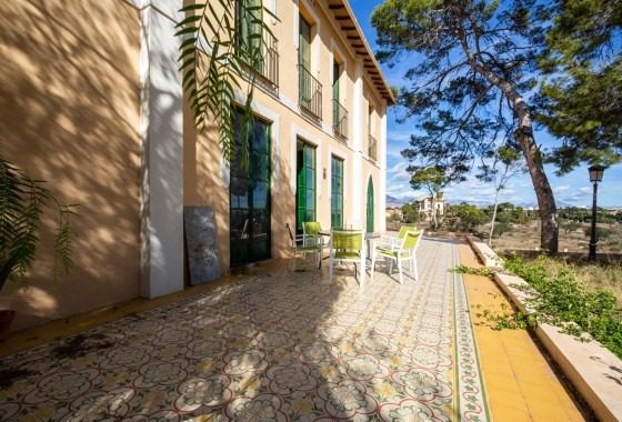 Sale - Detached Villa -
Alicante - Costa Blanca